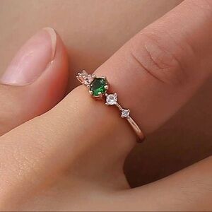 3/$30 💛 Rhinestone Ring